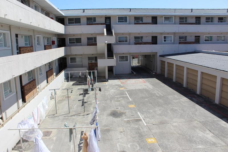 1 Bedroom Property for Sale in Avondale Western Cape